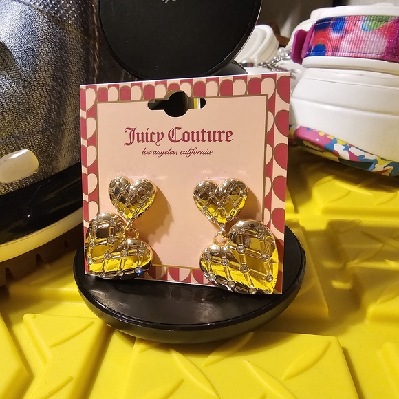 💞New! Juicy Couture Gold Tone Crystal Quilted Heart Drop Earrings - Picture 3 of 4